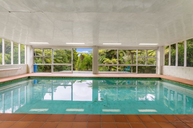 Photo of property in 18 Steam Hauler Track, Waitakere, Henderson, 0782