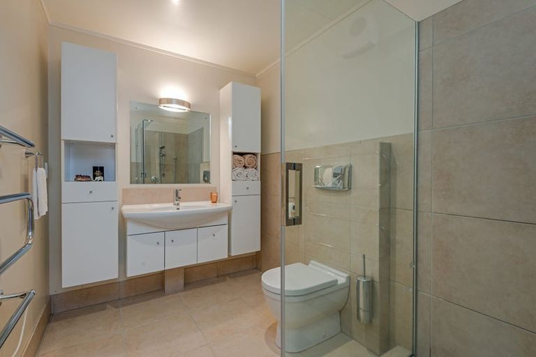 Photo of property in 47 Ruapehu Drive, Fitzherbert, Palmerston North, 4410