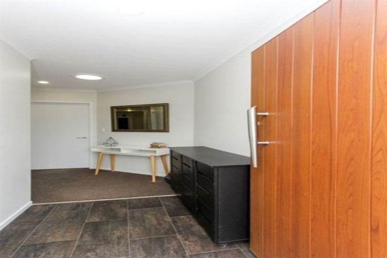 Photo of property in 10b Anderson Way, Highlands Park, New Plymouth, 4312