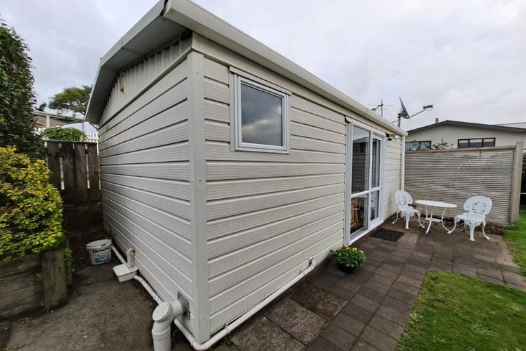 Photo of property in 8 Walmer Grove, Bell Block, New Plymouth, 4312