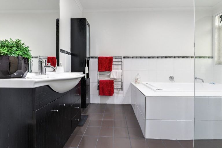 Photo of property in 40i Thackeray Street, Hamilton Lake, Hamilton, 3204