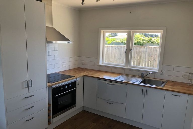 Photo of property in 11 Magdalen Crescent, Pirimai, Napier, 4112