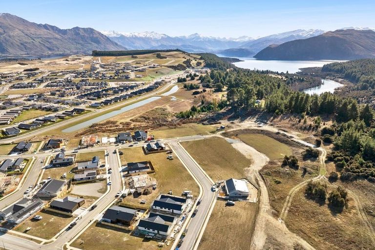 Photo of property in 12 Moonstone Street, Albert Town, Wanaka, 9305