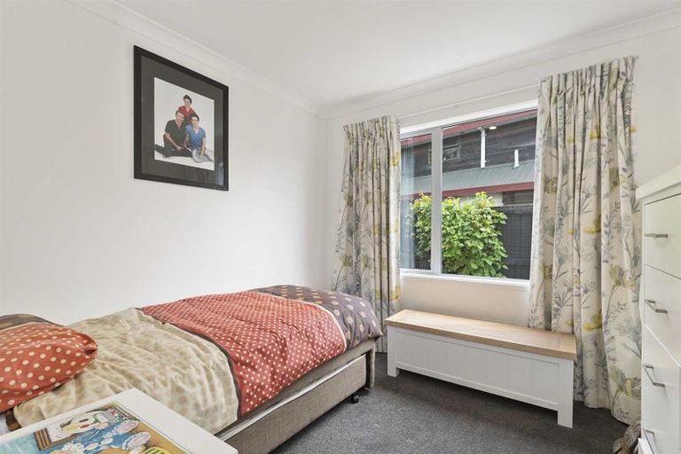 Photo of property in 1/37 Aberfoyle Place, Parklands, Christchurch, 8083