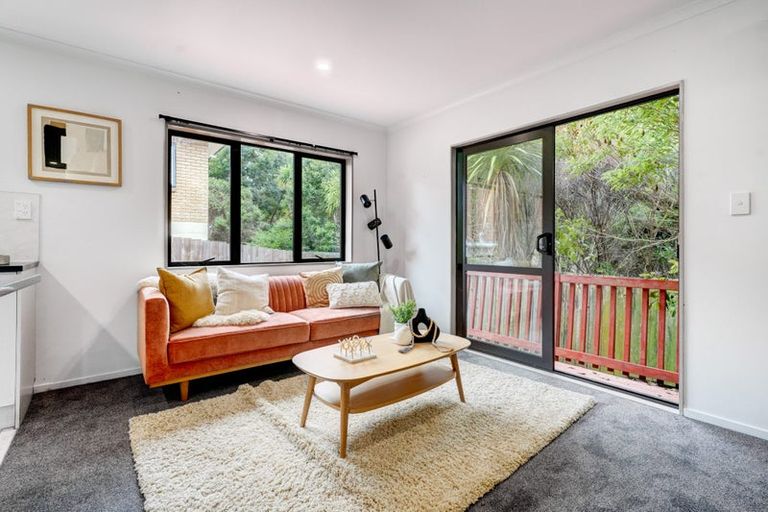 Photo of property in 17 Edgewood Way, Henderson, Auckland, 0612