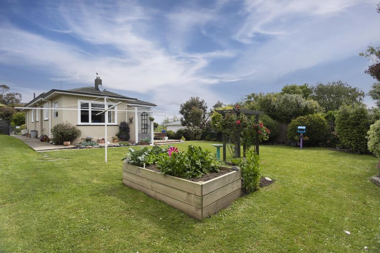 Photo of property in 11 Selwyn Street, South Hill, Oamaru, 9400