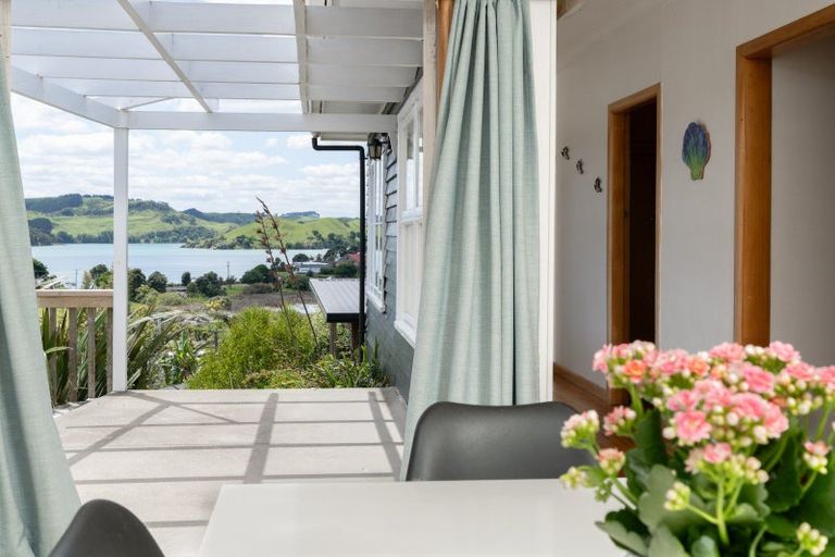 Photo of property in 37 Long Street, Raglan, 3225