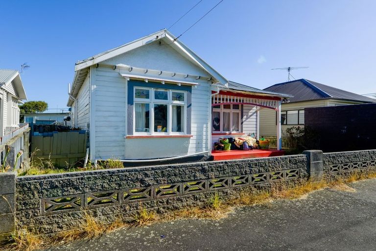 Photo of property in 14 Douglas Street, Saint Kilda, Dunedin, 9012