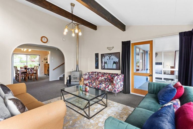 Photo of property in 8 Denholm Road, Hospital Hill, Napier, 4110