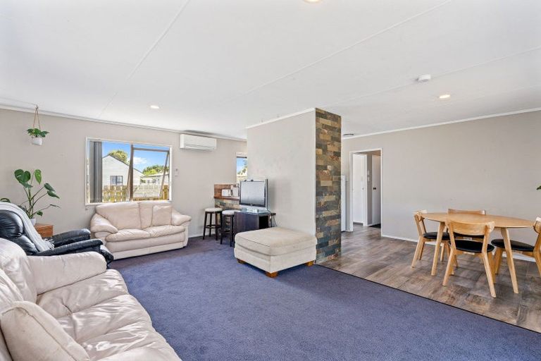 Photo of property in 62 Atkinson Avenue, Otaki Beach, Otaki, 5512