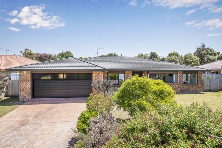 Photo of property in 32 Sunburst Court, Paraparaumu Beach, Paraparaumu, 5032