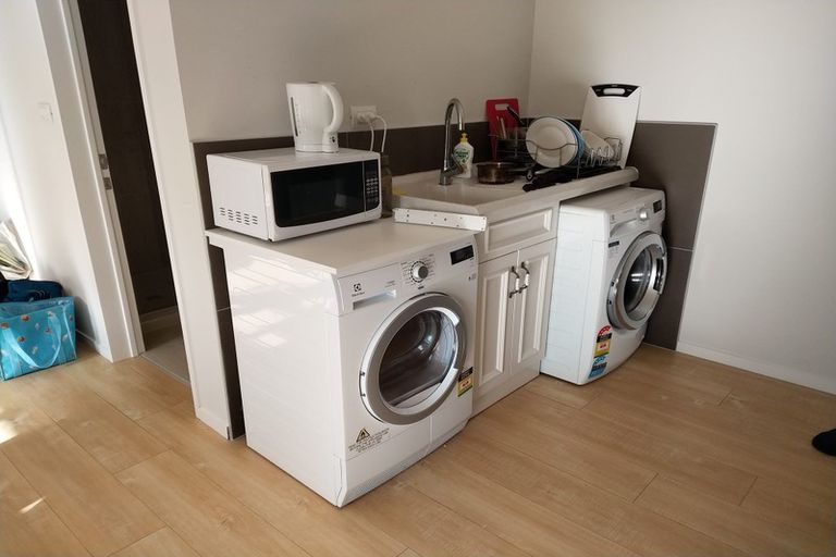 Photo of property in 29 Para Close, Fairview Heights, Auckland, 0632