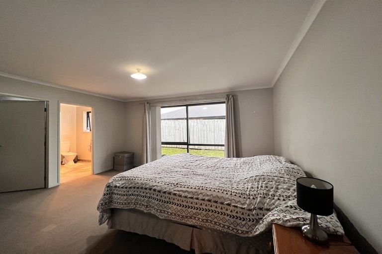 Photo of property in 27 Evans Court, Pukekohe, 2120