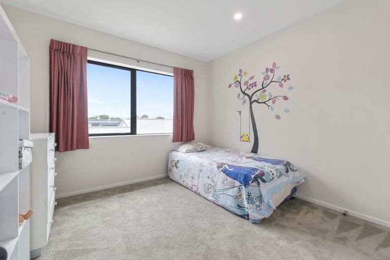 Photo of property in 28 Tawhiti Road, Pukekohe, 2120