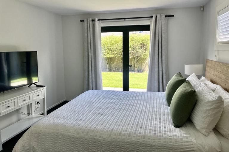 Photo of property in 137 Mcfaddens Road, St Albans, Christchurch, 8052