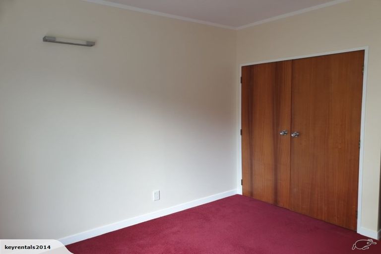 Photo of property in Hobson Court Flats, 11/70 Hobson Street, Thorndon, Wellington, 6011
