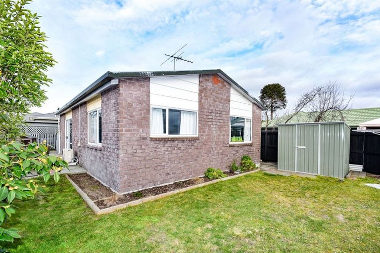 Photo of property in 39c Bassett Street, Burwood, Christchurch, 8083