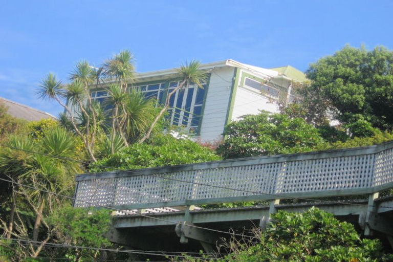 Photo of property in 76 Moana Road, Kelburn, Wellington, 6012