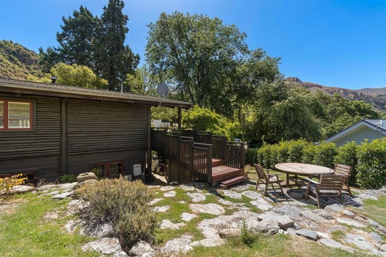 Photo of property in 23 Berkshire Street, Arrowtown, 9302