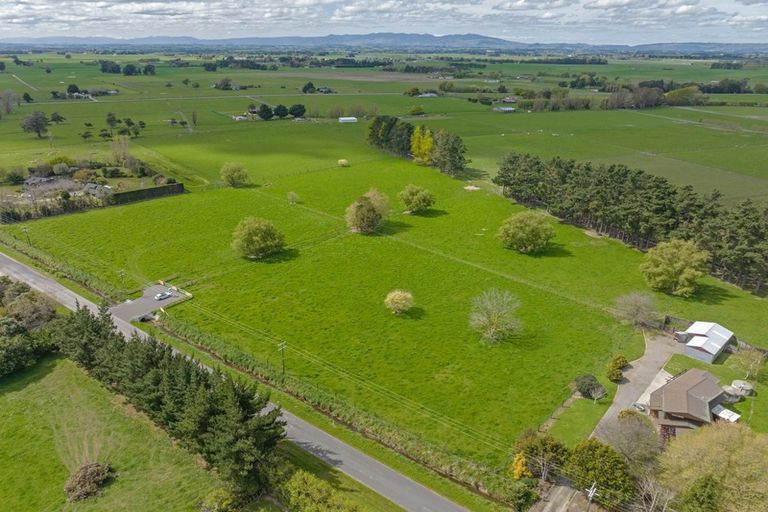 Photo of property in 81 Oroua Road, Kairanga, 4475