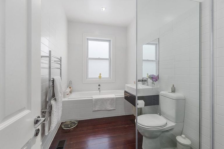 Photo of property in 55 Mitchell Street, Brooklyn, Wellington, 6021