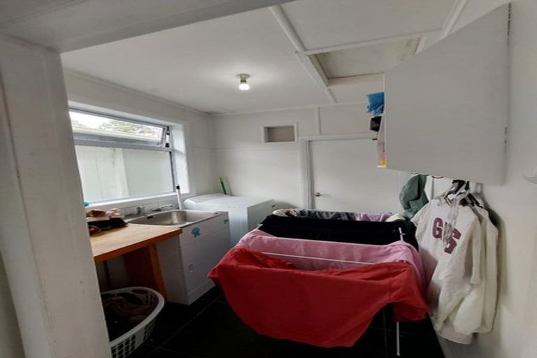 Photo of property in 9 Lorna Street, Lynmouth, New Plymouth, 4310