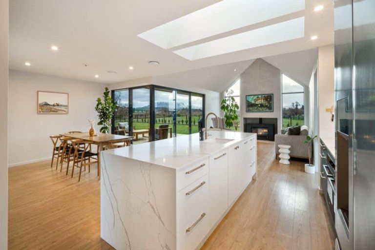 Photo of property in 1a Riverdale Place, Amberley, 7410