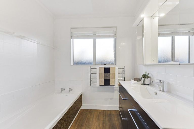 Photo of property in 26 Arbor-lea Avenue, Richmond, 7020