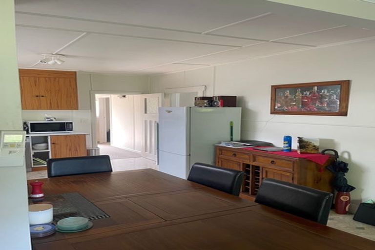 Photo of property in 11-13 Pritchard Street, Newlands, Wellington, 6037