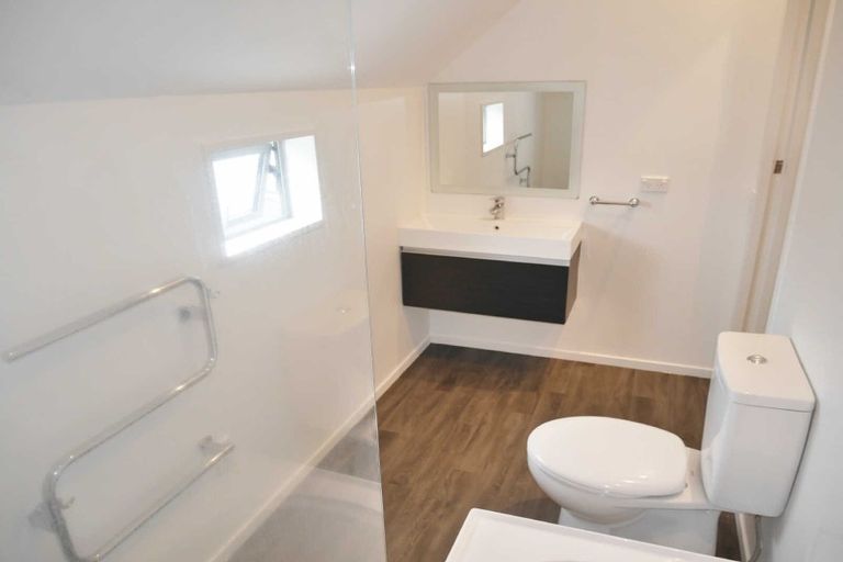 Photo of property in 11a Lyndon Street, Riccarton, Christchurch, 8011