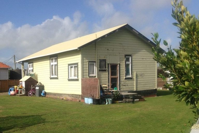 Photo of property in 21a Easton Street, Foxton, 4814