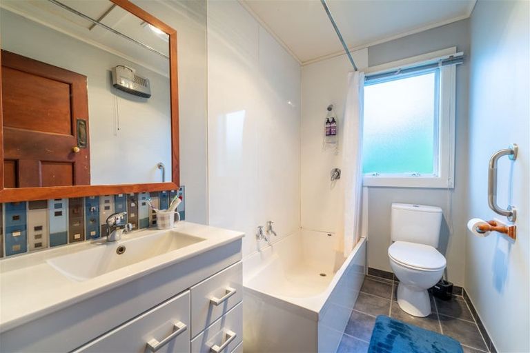 Photo of property in 7 Massey Street, Waimate, 7924