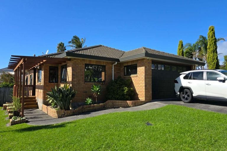 Photo of property in 6 San Lorenzo Rise, Henderson, Auckland, 0612