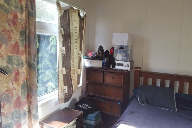 Photo of property in 6 Herbert Street, Waimate, 7924