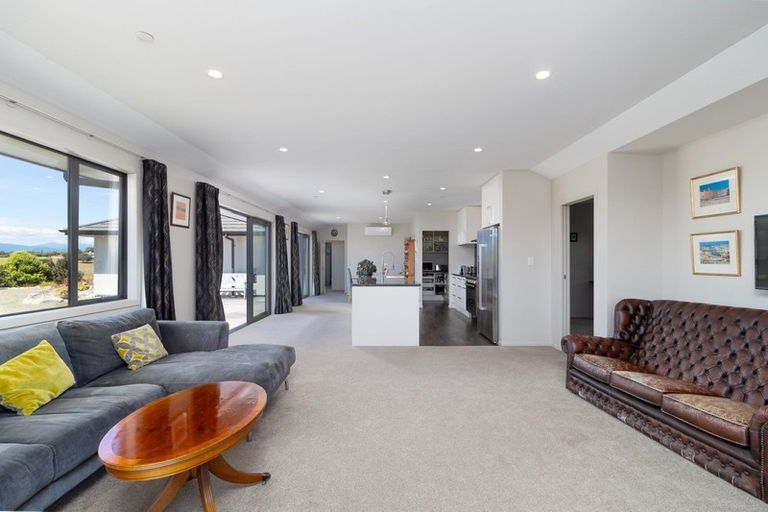 Photo of property in 21 Suncrest Drive, Tasman, Upper Moutere, 7173