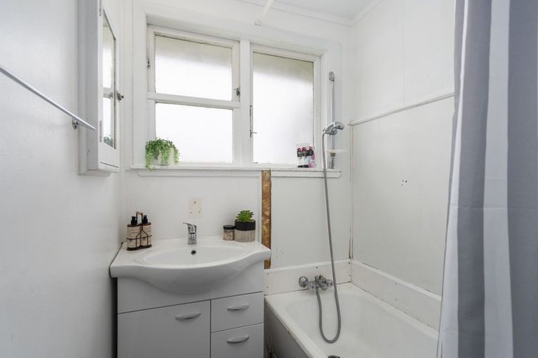 Photo of property in 79 Warspite Avenue, Cannons Creek, Porirua, 5024