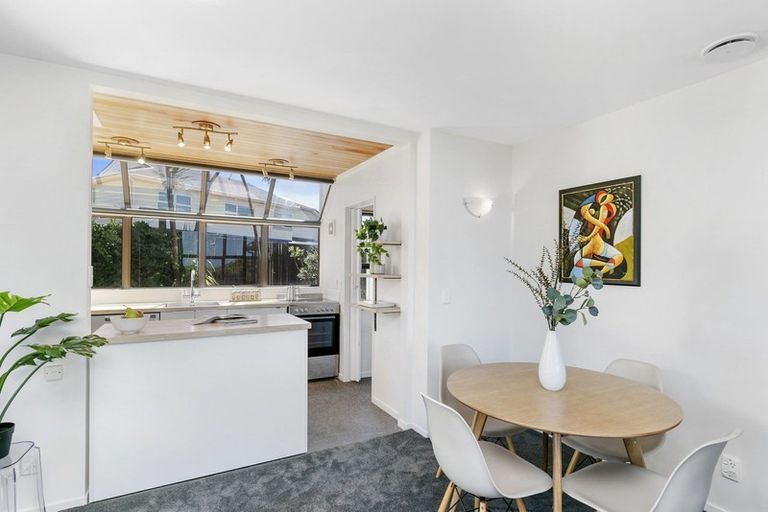 Photo of property in 7 Tamahine Street, Maupuia, Wellington, 6022