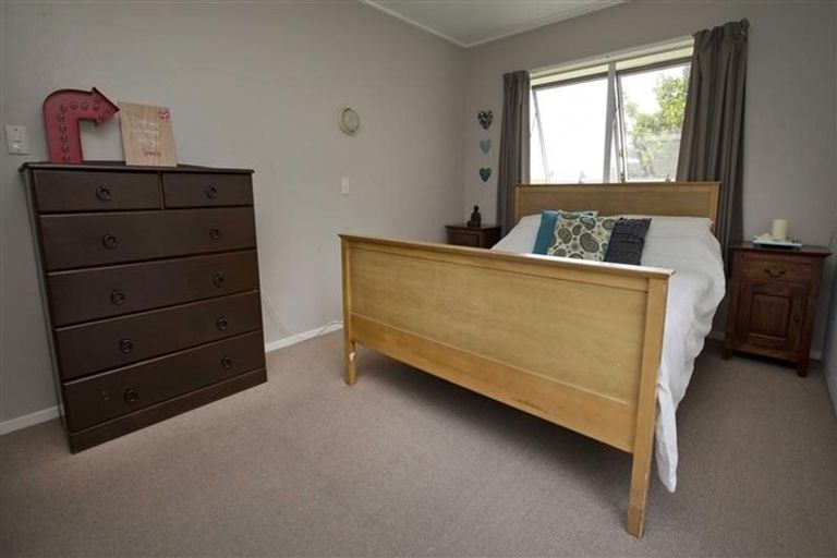 Photo of property in 34 Cumberland Crescent, Welcome Bay, Tauranga, 3112