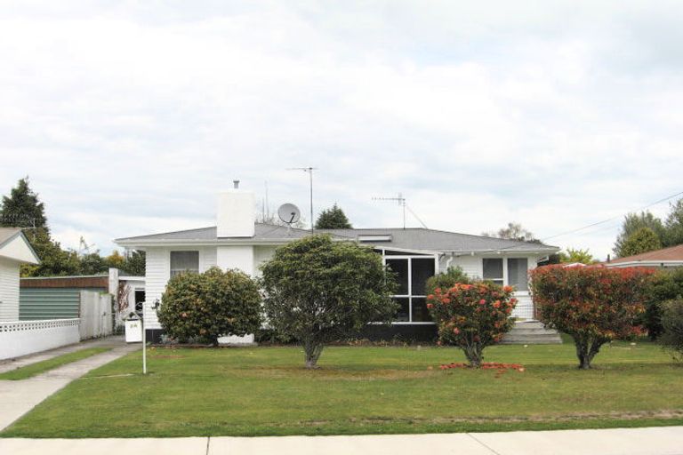 Photo of property in 24 Martin Street, Utuhina, Rotorua, 3015