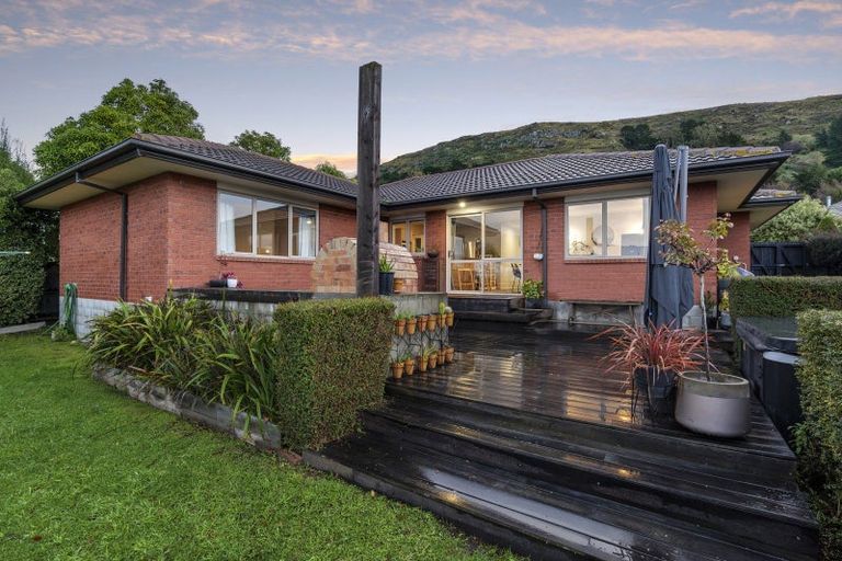 Photo of property in 7 Gilders Grove, Heathcote Valley, Christchurch, 8022