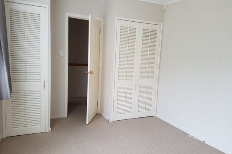 Photo of property in 27 Arrow Road, Forrest Hill, Auckland, 0620