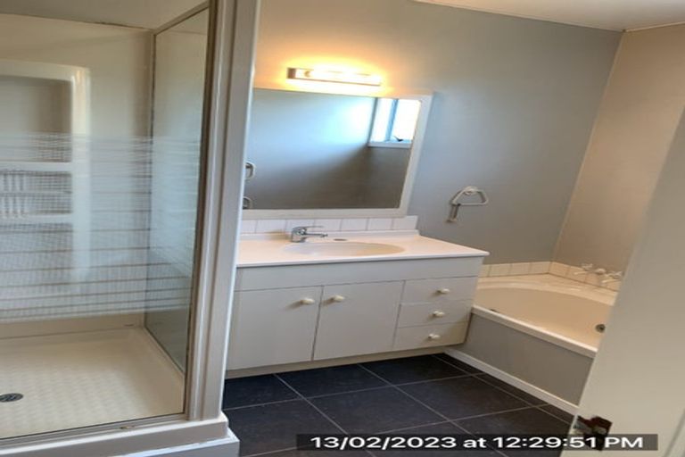 Photo of property in 5 Annell Place, Burnside, Christchurch, 8053