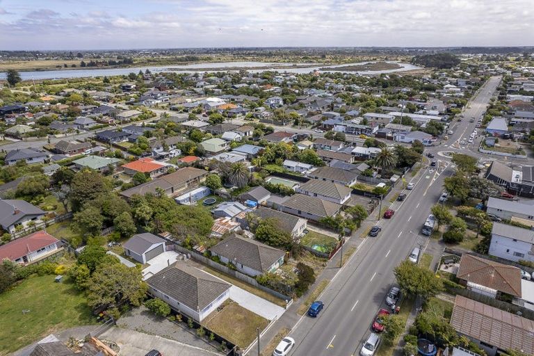 Photo of property in 104 Estuary Road, South New Brighton, Christchurch, 8062