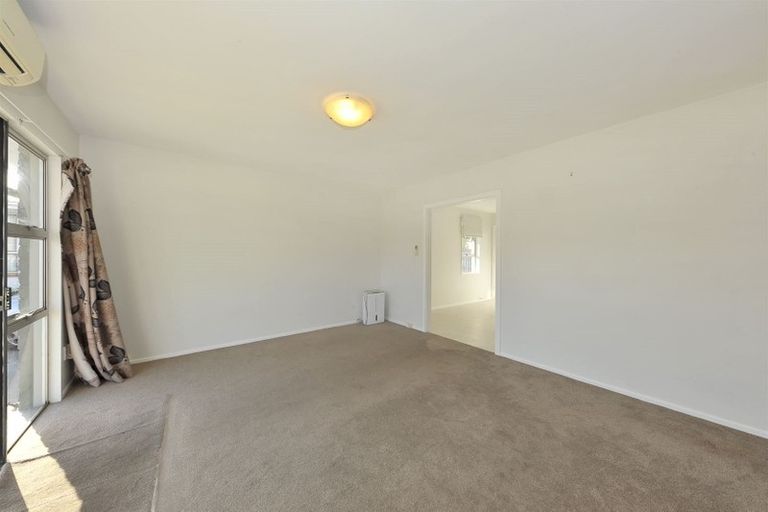 Photo of property in 2/32 Lyndon Street, Riccarton, Christchurch, 8041
