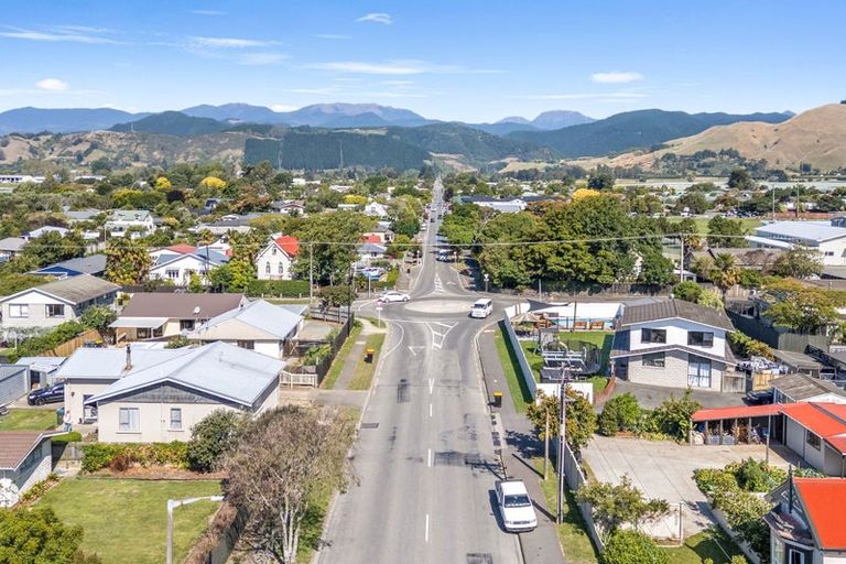 Photo of property in 2 Waimea West Road, Brightwater, 7022