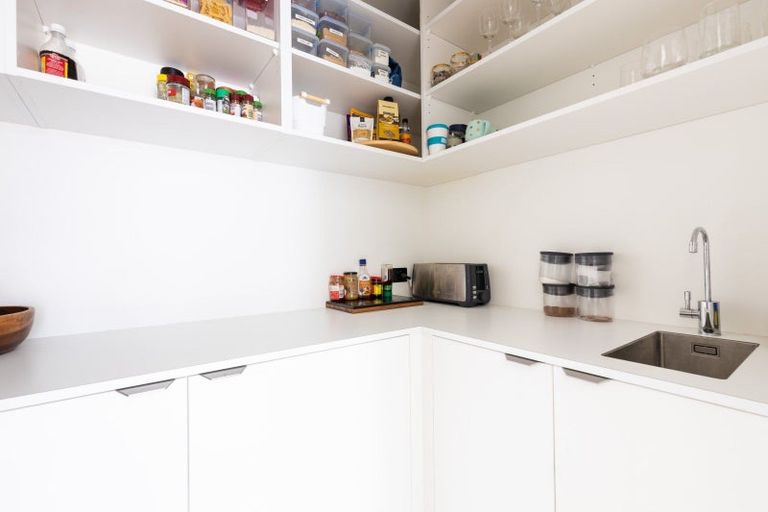 Photo of property in 244 Corbett Road, Paraite, New Plymouth, 4373