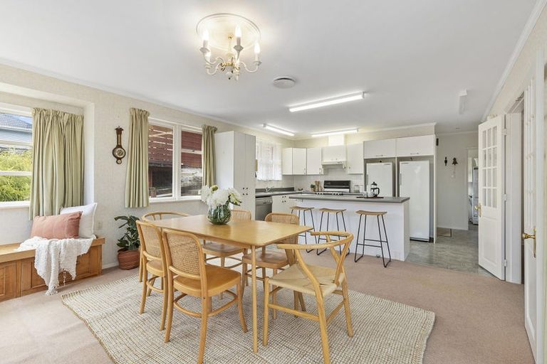 Photo of property in 24 Larsen Crescent, Tawa, Wellington, 5028