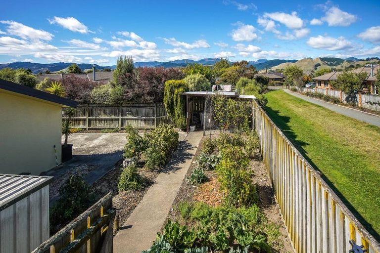 Photo of property in 25 Malthouse Crescent, Brightwater, 7022