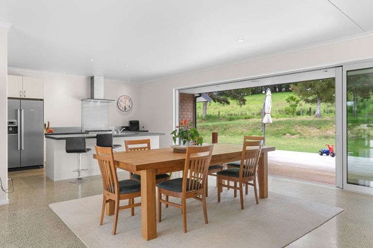 Photo of property in 395 Tangihua Road, Maungakaramea, Whangarei, 0178