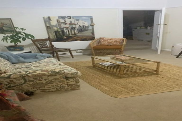 Photo of property in 1/28 Clifton Terrace, Kelburn, Wellington, 6012